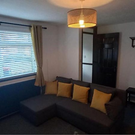 6-Min Walk To New Cross Parking Long Stay Discounts Wolverhampton Kültér fotó