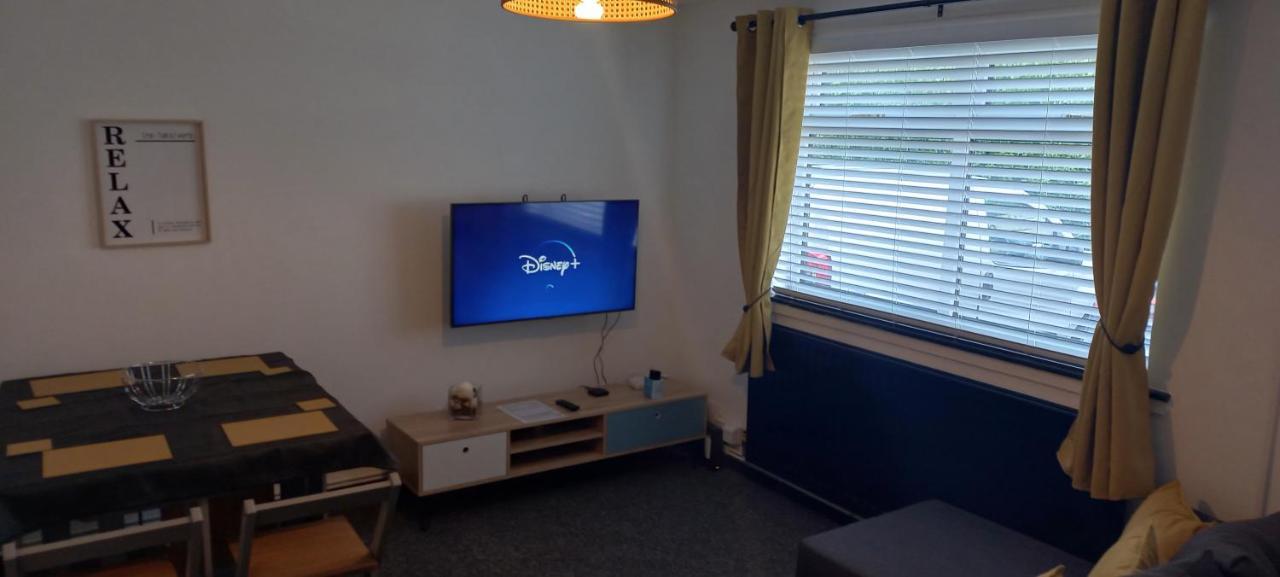 6-Min Walk To New Cross Parking Long Stay Discounts Wolverhampton Kültér fotó